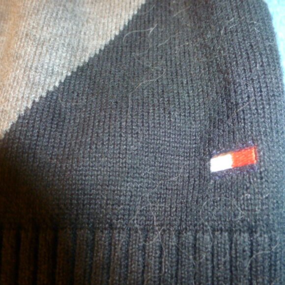 Tommy Hilfiger Black & Gray Knitted Sweater Vest Sz Large – Excellent Condition - Picture 7 of 11